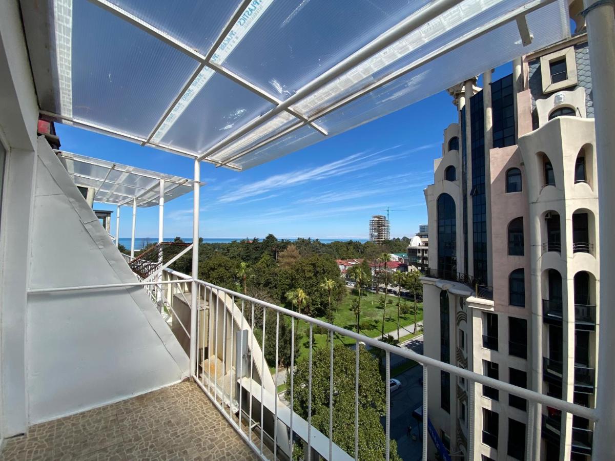 Apartment On Luka Asatiani 2 Μπατούμι Εξωτερικό φωτογραφία