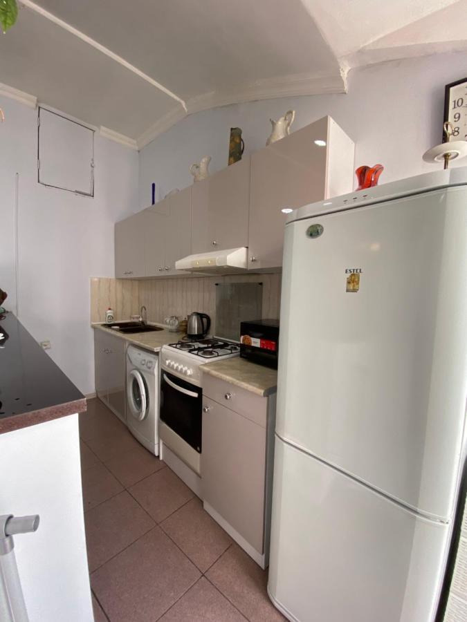 Apartment On Luka Asatiani 2 Μπατούμι Εξωτερικό φωτογραφία