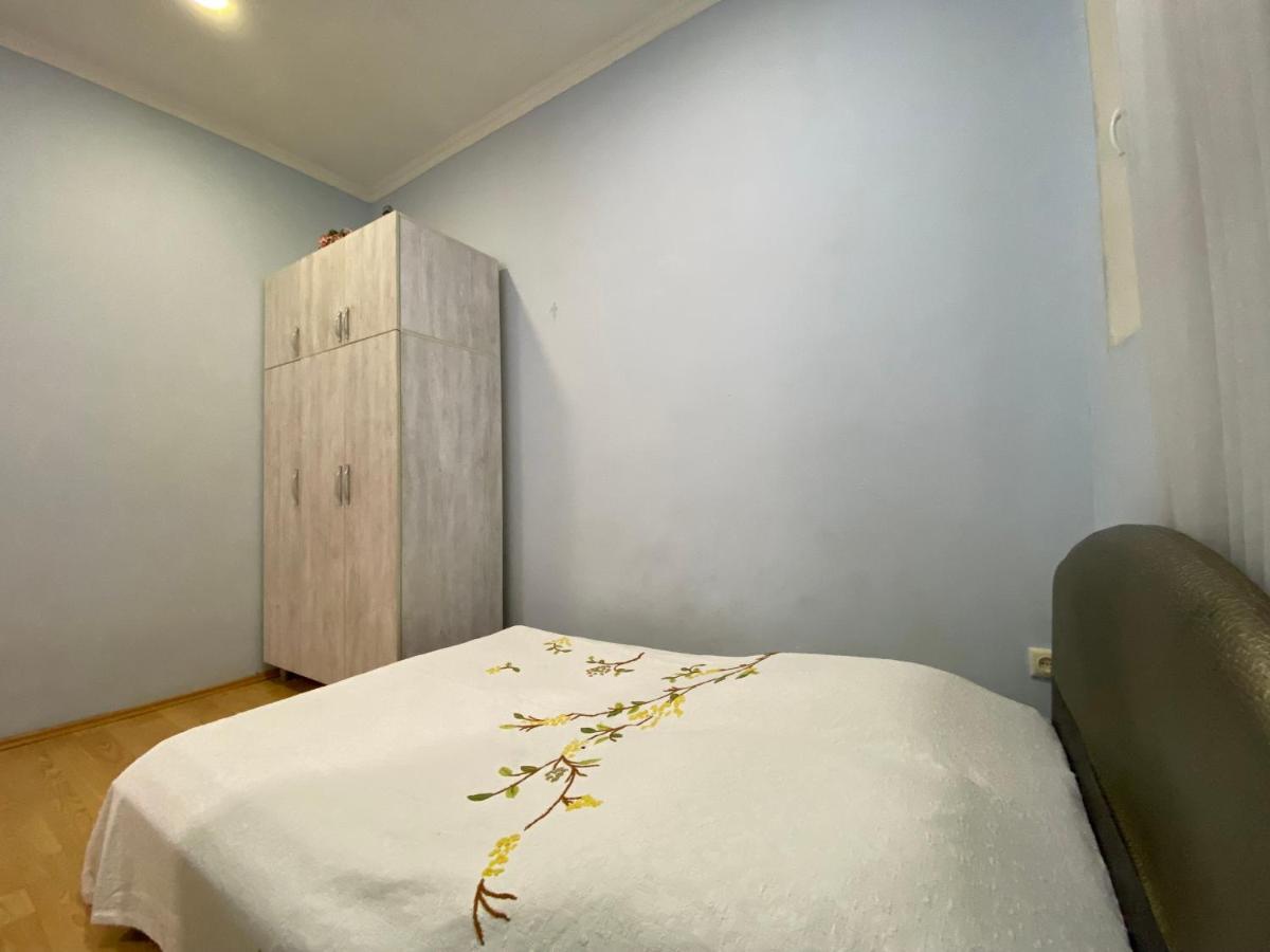 Apartment On Luka Asatiani 2 Μπατούμι Εξωτερικό φωτογραφία