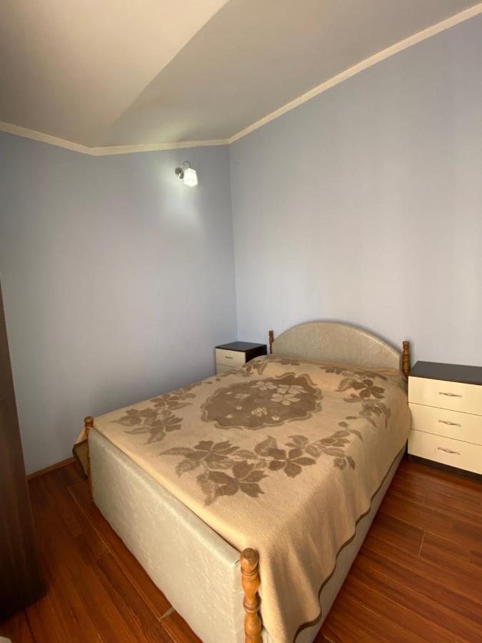 Apartment On Luka Asatiani 2 Μπατούμι Εξωτερικό φωτογραφία