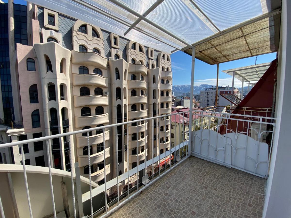 Apartment On Luka Asatiani 2 Μπατούμι Εξωτερικό φωτογραφία